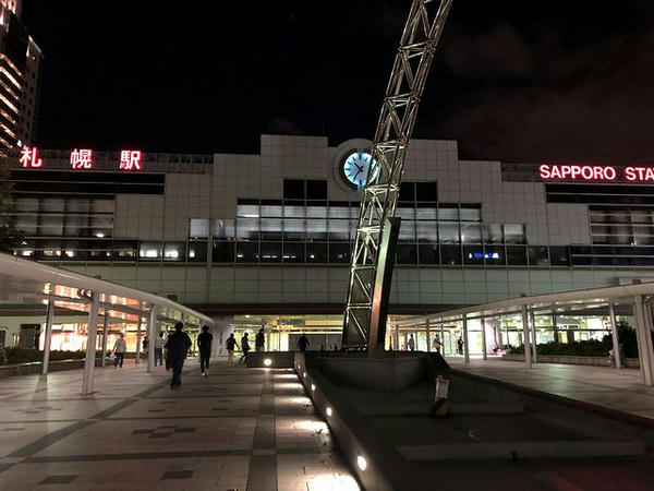 夜の札幌駅北口