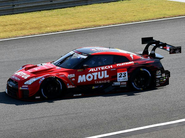 #23 MOTUL AUTECH GT-R（ロニー・クインタレッリ選手）