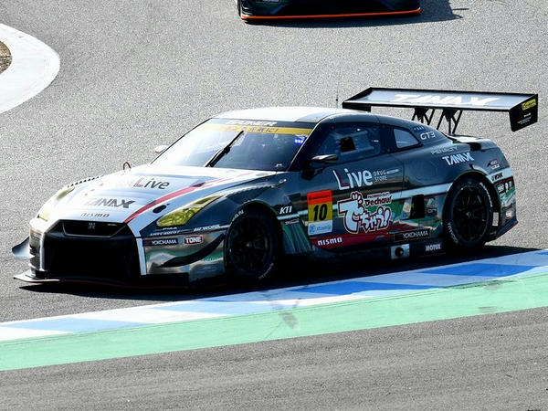 #10 GAINER TANAX triple a GT-R（石川京侍選手）