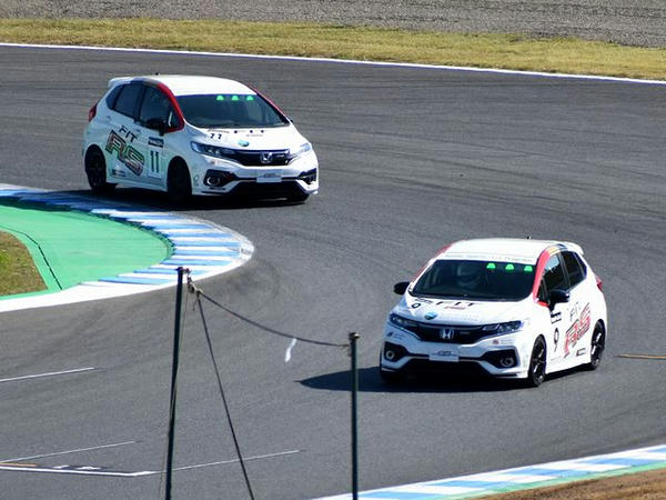 FIT 10リッターチャレンジ予選の様子