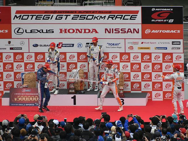 GT300クラスのスパークリングファイト