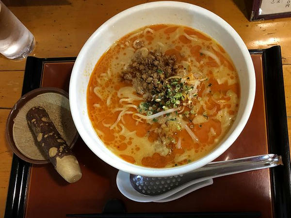 胡麻味噌担々麺 830円