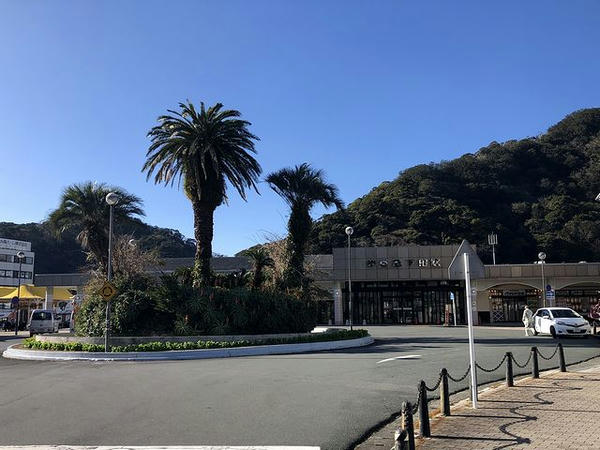 伊豆急下田駅の駅舎