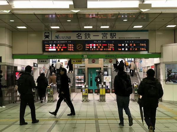 名鉄一宮駅中央改札口付近