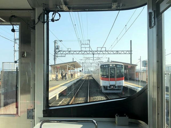 西飾磨駅進入