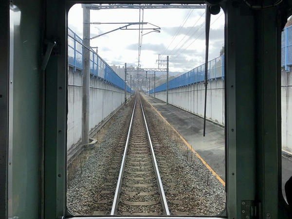 南ウッディタウン駅－フラワータウン駅間