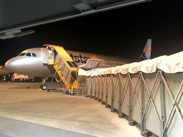 成田空港に駐機中のジェットスター・ジャパンGK211便