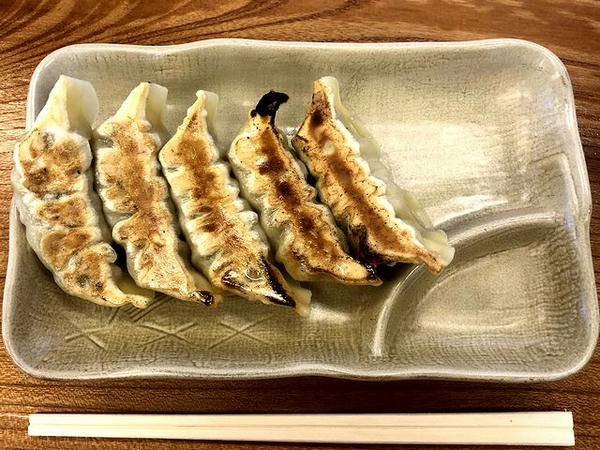 生姜ギョーザ 330円