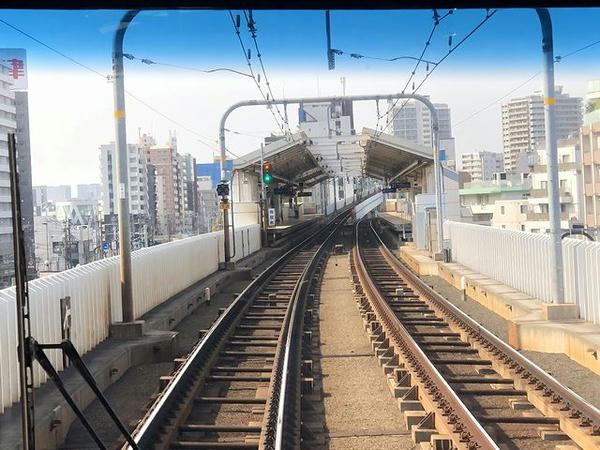 梅屋敷駅進入