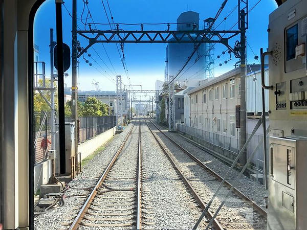 港町駅－鈴木町駅間