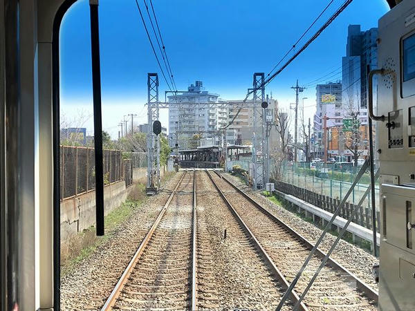 鈴木町駅－川崎大師駅間