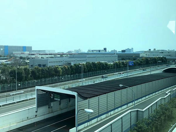 並木中央駅停車中