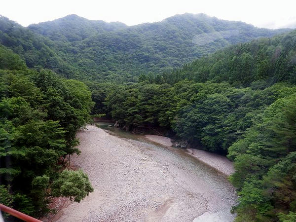 湯西川温泉駅－中三依温泉駅（男鹿川）