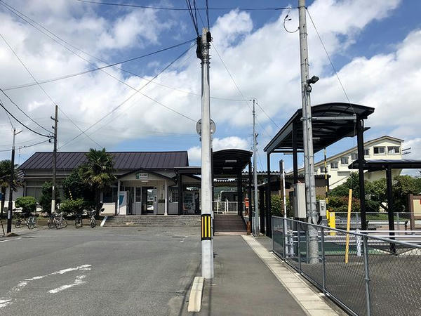 前谷地駅の駅舎