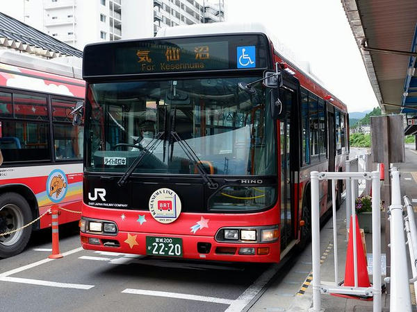 気仙沼駅に到着した気仙沼線BRTバス