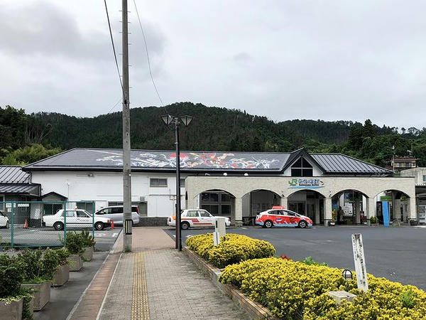 気仙沼駅の駅舎