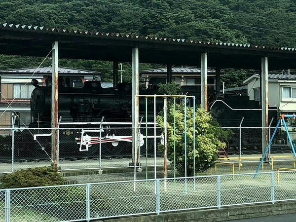 磯鶏駅発車直後