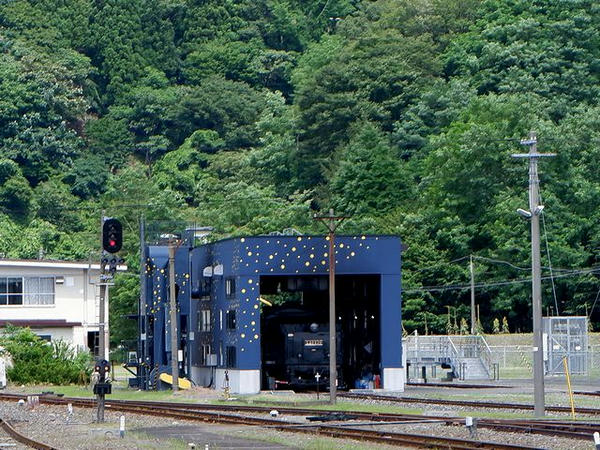 機関庫に入っていたC58 239