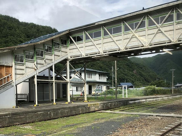 茂市駅停車