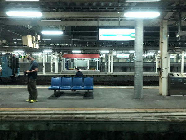 八戸駅進入