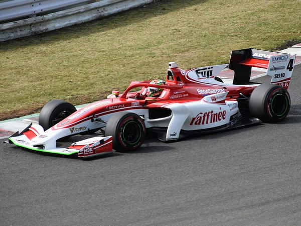 Q3 3位のNo.4 サッシャ・フェネストラズ選手