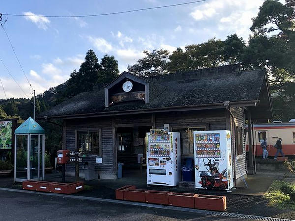 上総中野駅の駅舎