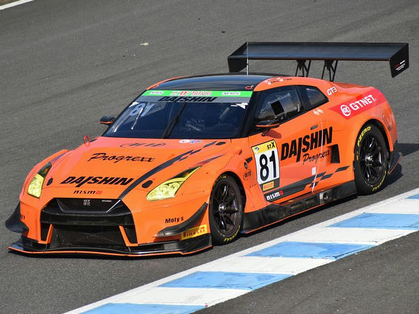 レース途中、トップを走るNo.81 DAISHIN GT3 GT-R