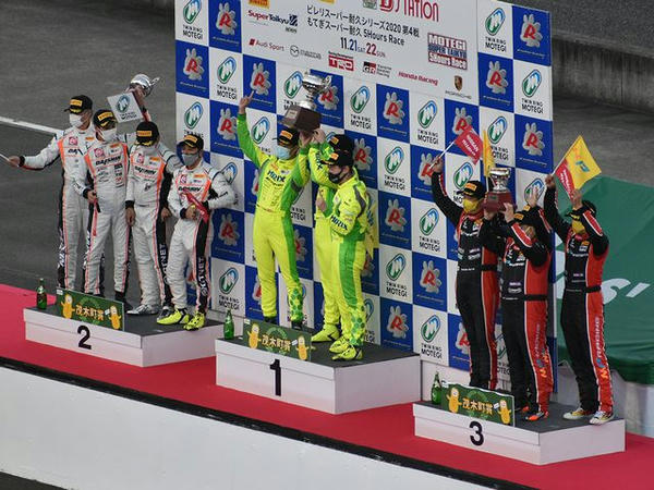 ST-Xクラスの表彰式