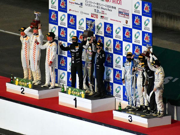 ST-3クラスの表彰式