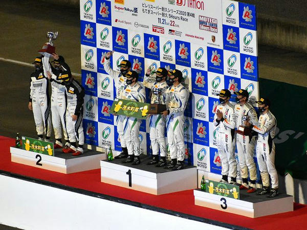 ST-4クラスの表彰式
