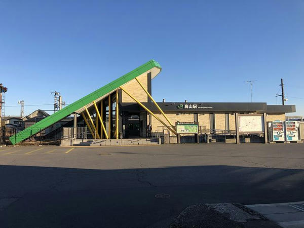 烏山駅の駅舎