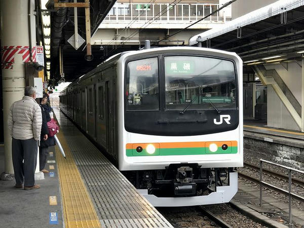 宇都宮駅に入ってくる黒磯行き普通列車