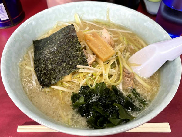 ネギラーメン 700円