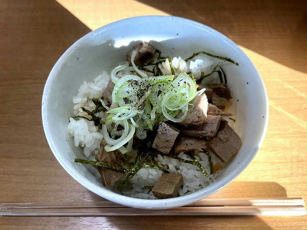 チャーシュー丼 300円