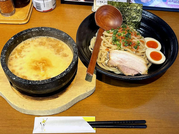 濃厚海老つけめん 979円