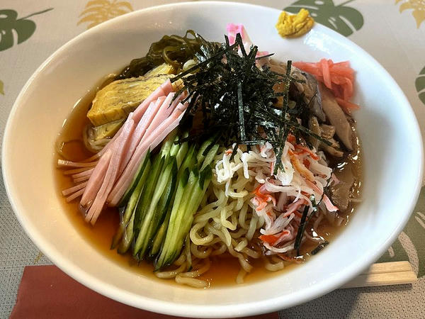 冷し中華 900円