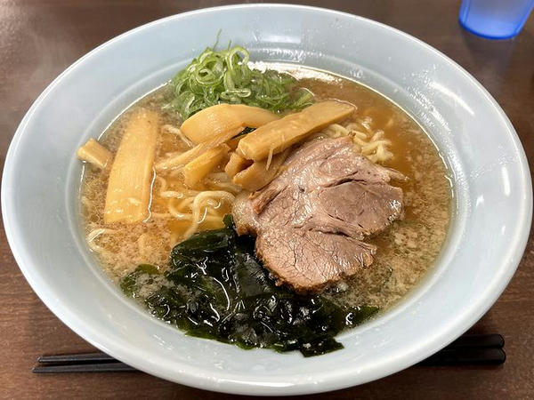 ラーメン（油少なめ） 690円