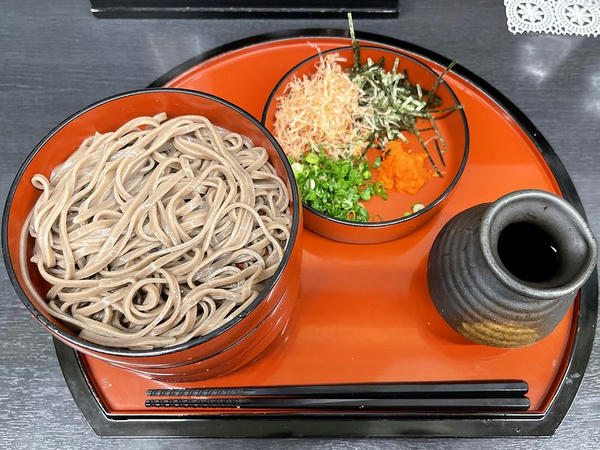 出雲手打ち割子そば 880円