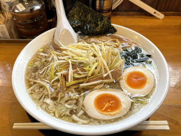 ネギラーメン 790円 ＋ 味付玉子 100円