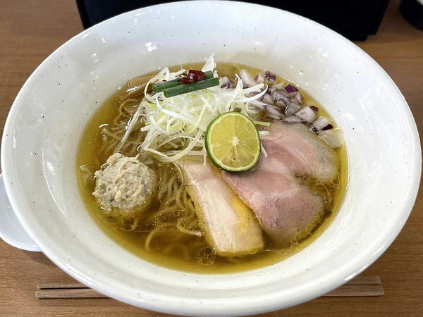 金色のとりそば 850円
