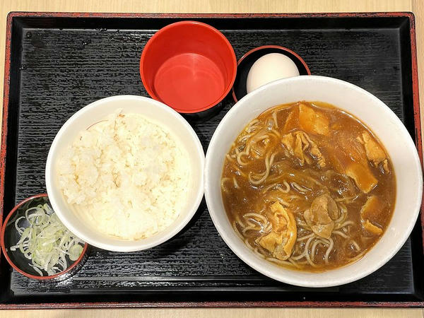 至福のカレーそばセット 750円