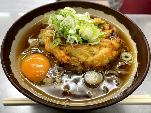 かき揚げ玉子（そば） 610円
