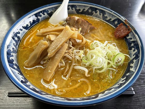 味噌ラーメン 750円