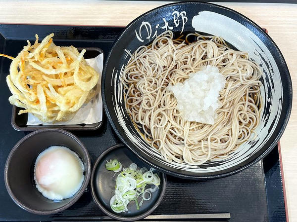 朝そば（鬼おろし・冷） 420円 ＋ 温泉玉子 100円