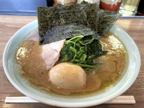 並ラーメン 780円 ＋ 味付半熟玉子 100円