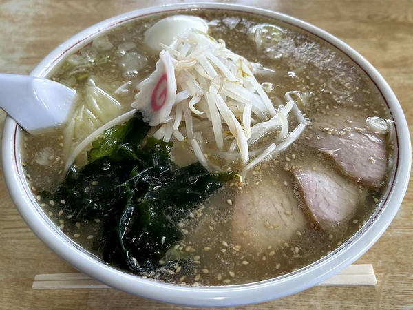 塩ワンタンメン 950円 ＋ 那須御用卵塩ゆでたまご 100円