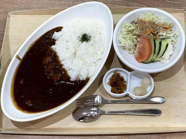 旨カレーライス 950円