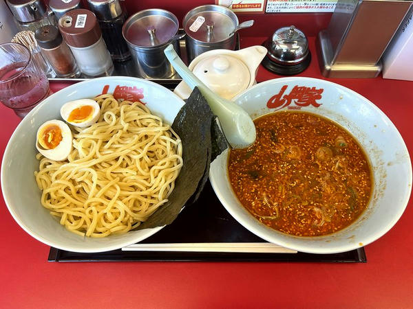 辛味噌つけ麺 910円 ＋ 味付玉子 140円