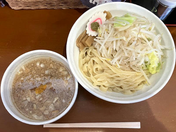 背脂煮干つけめん（大盛） 980円 ＋ 温野菜 70円