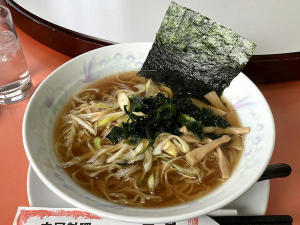 ラーメンセット 990円 の葱醤油ラーメン